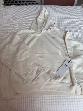 ALO cream colored Hoodie and Sweatpants set.
